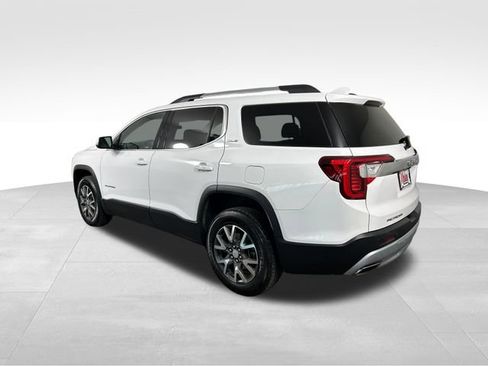 Used 2023 GMC Acadia SLE w/ Driver Convenience Package FWD image 4