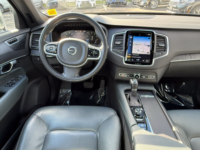 Used 2020 Volvo XC90 T6 Momentum AWD/4WD image 10