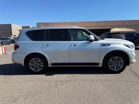Certified 2022 INFINITI QX80 Luxe w/ Cargo Package RWD image 4