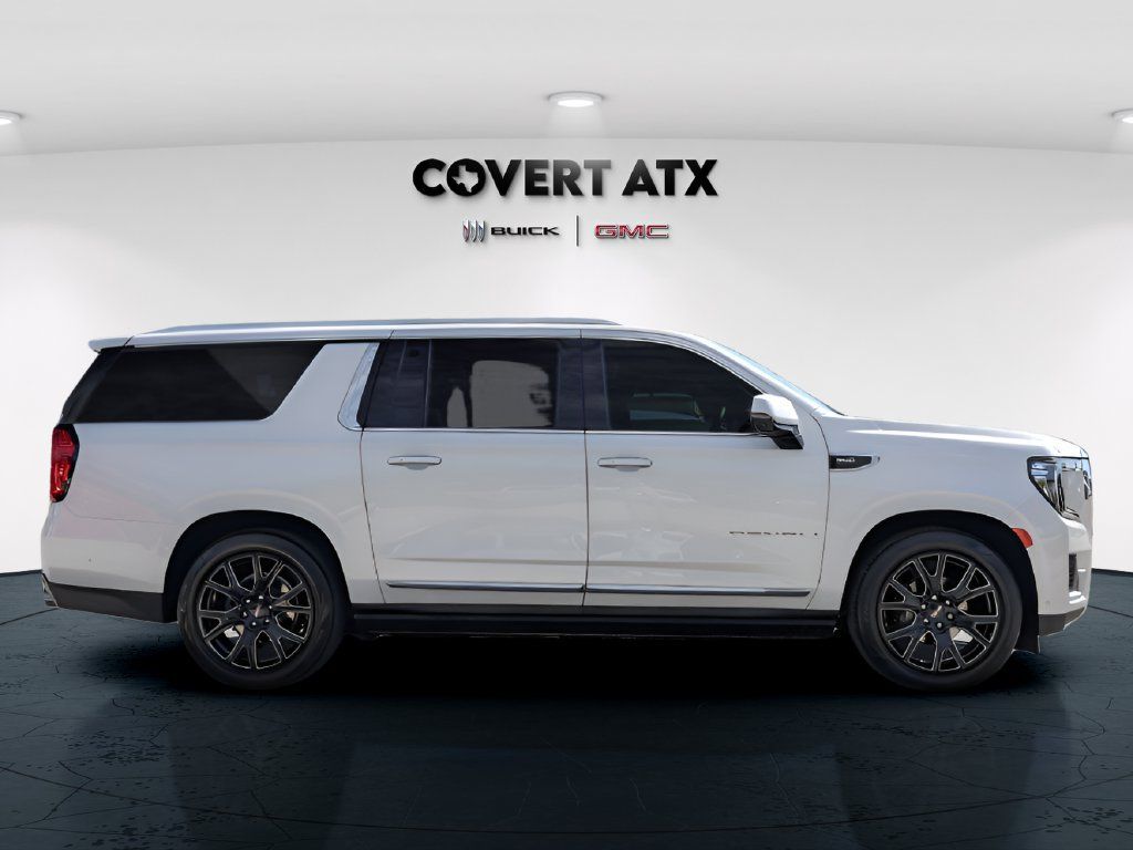 Used 2023 GMC Yukon XL Denali w/ Denali Reserve Package AWD/4WD image 8