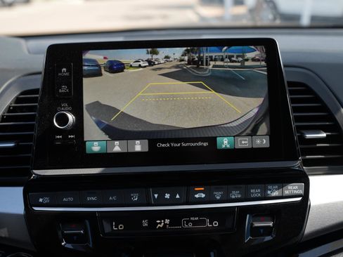 Used 2025 Honda Odyssey Touring image 29