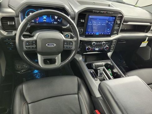 Certified 2022 Ford F150 Lariat w/ Equipment Group 502A High image 32