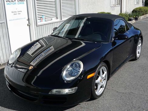 Used 2006 Porsche 911 Carrera 4 image 3