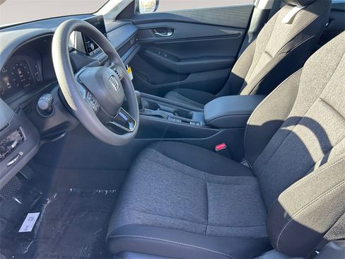 New 2025 Honda Accord SE image 9