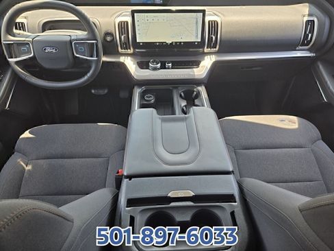 Used 2025 Ford Expedition Active RWD image 15