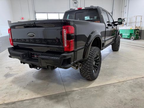 New 2026 Ford F250 Lariat w/ Black Appearance Package image 19