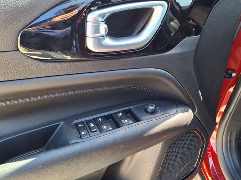 New 2026 Jeep Compass Altitude AWD/4WD image 11