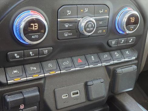 Used 2021 GMC Sierra 1500 Denali w/ Denali Ultimate Package image 17