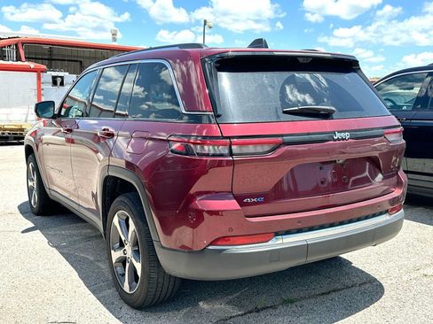Used 2024 Jeep Grand Cherokee Limited 4xe w/ Luxury Tech Group II AWD/4WD image 3