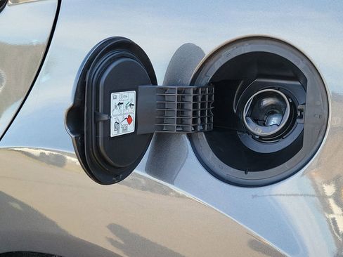 Used 2017 Ford Fiesta SE image 29