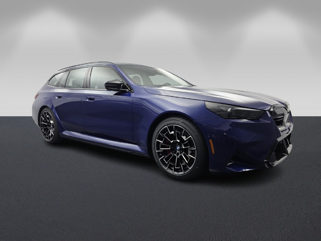 New 2026 BMW M5 Touring AWD/4WD image 1