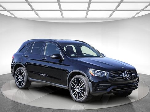 Used 2022 Mercedes-Benz GLC 300 4MATIC image 4