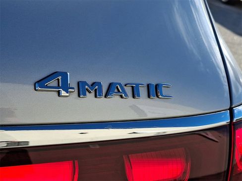 Certified 2025 Mercedes-Benz GLS 450 4MATIC image 32