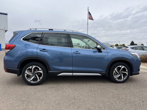Used 2022 Subaru Forester Touring image 10