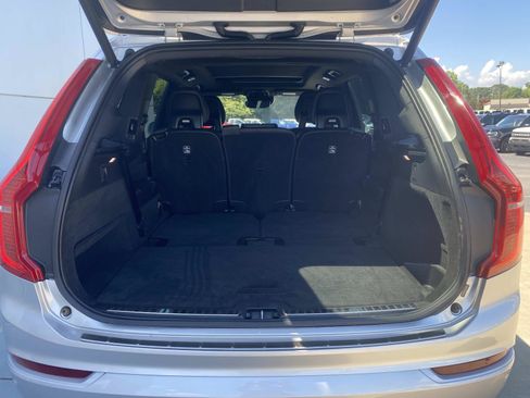 Used 2018 Volvo XC90 T6 Momentum w/ Momentum Plus Package AWD/4WD image 8