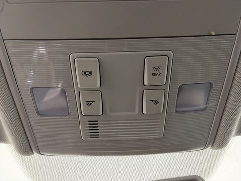 Used 2021 Volkswagen Jetta S image 28