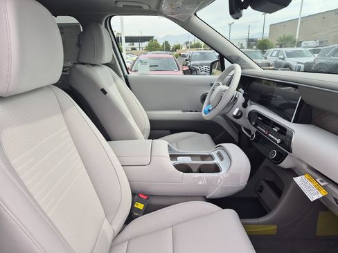 New 2027 Hyundai Palisade Limited FWD image 32