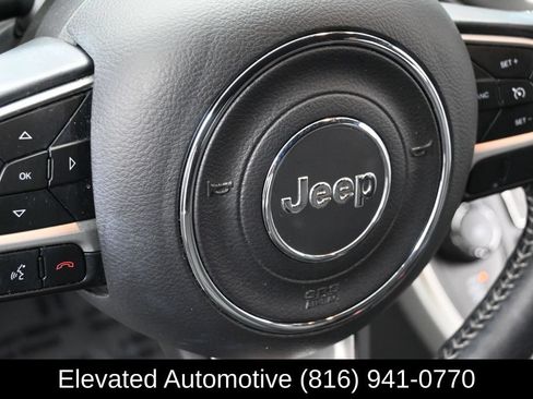 Used 2021 Jeep Compass Latitude AWD/4WD image 12
