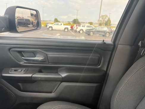 Used 2026 RAM 1500 Express AWD/4WD image 19