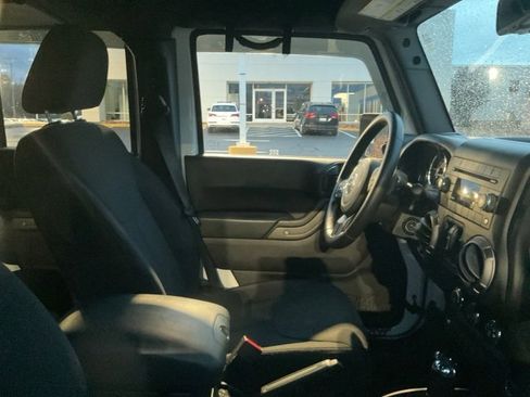 Used 2015 Jeep Wrangler Unlimited Sport w/ Quick Order Package 24S image 4