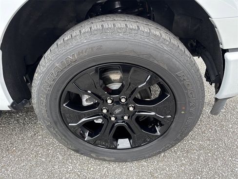 Used 2023 Ford F150 Lariat w/ Equipment Group 502A High image 13