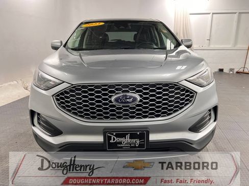 Used 2023 Ford Edge SEL AWD/4WD image 2