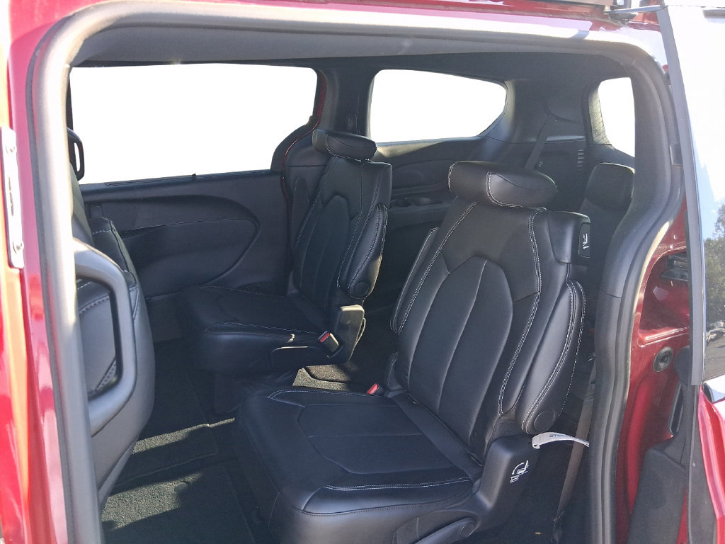 New 2026 Chrysler Pacifica Select w/ S Appearance Package AWD/4WD image 27
