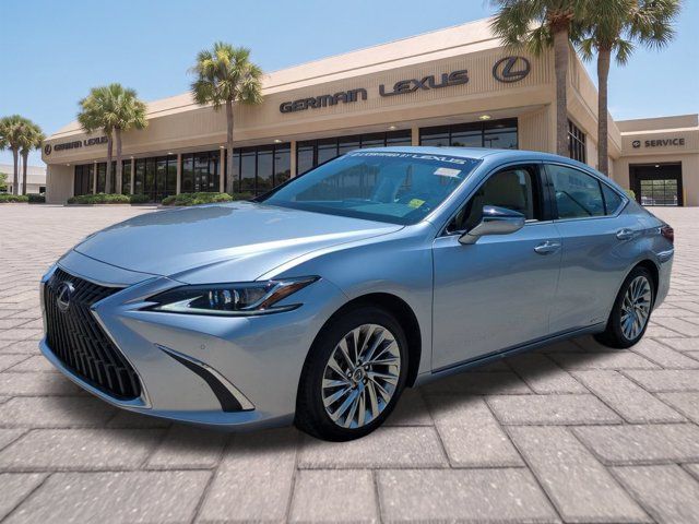 Certified 2022 Lexus ES 300h w/ Accessory Package 2 FWD image 8