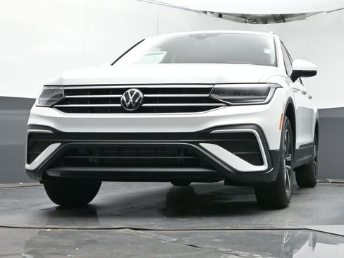 Used 2024 Volkswagen Tiguan S image 28
