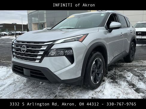 Used 2025 Nissan Rogue SV w/ SV Premium Package image 1