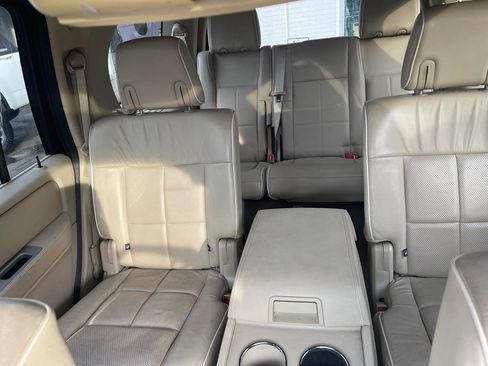 Used 2008 Lincoln Navigator 4WD image 12