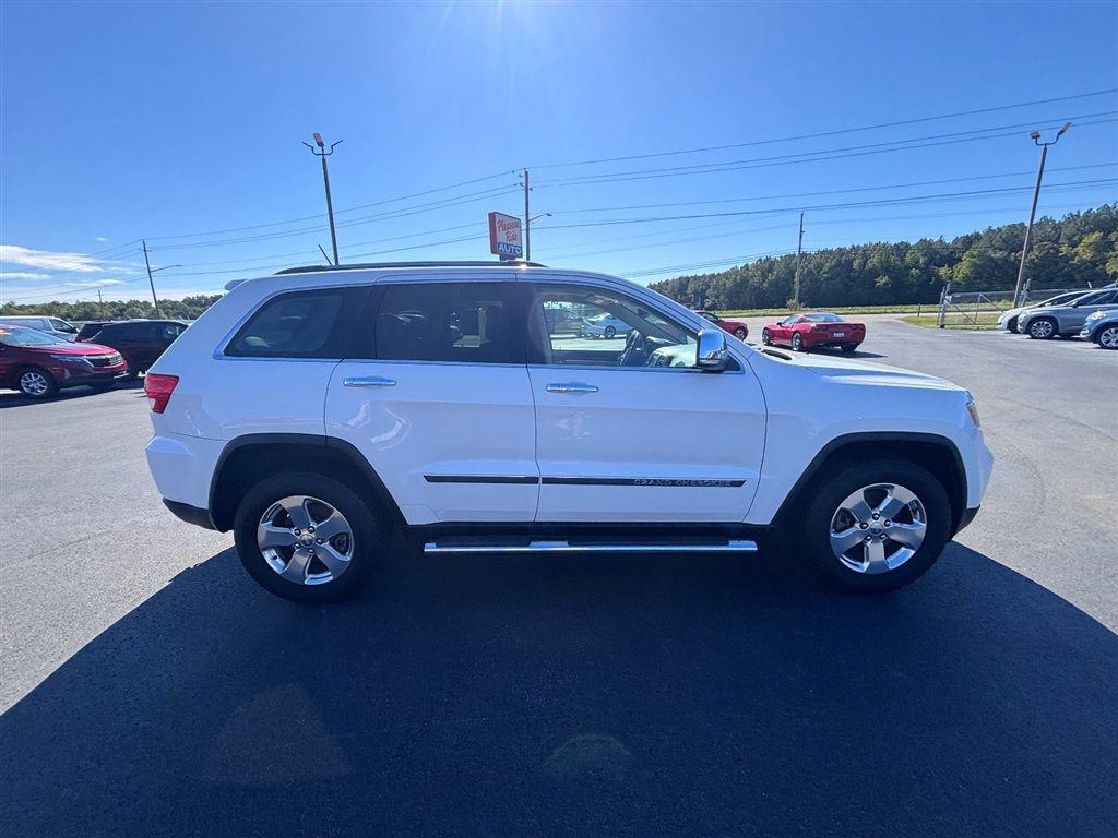 Used 2013 Jeep Grand Cherokee Limited w/ Luxury Group II AWD/4WD image 7