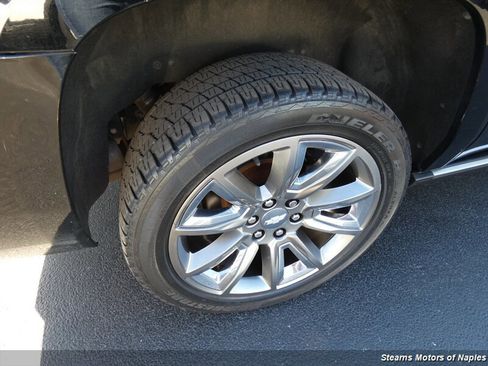 Used 2015 Chevrolet Suburban LTZ image 17