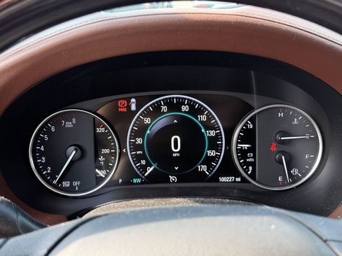 Used 2018 Buick Enclave Avenir w/ Avenir Technology Package image 17