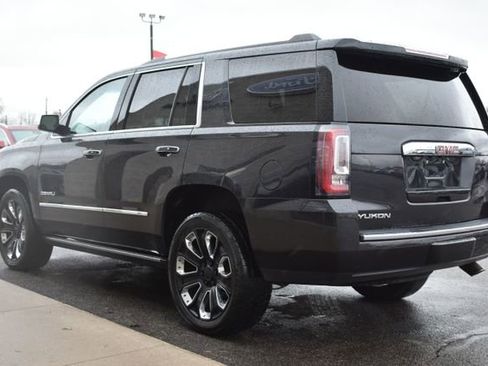 Used 2020 GMC Yukon Denali w/ Denali Ultimate Black Edition AWD/4WD image 15