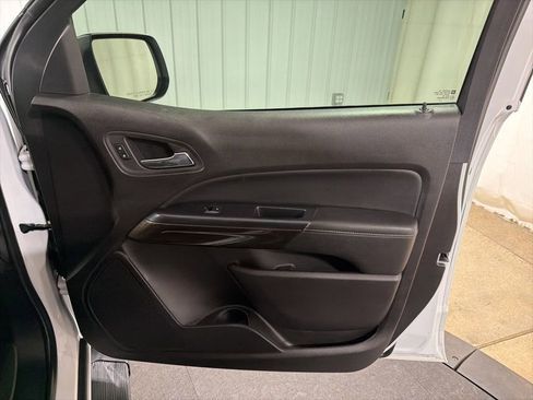 Used 2016 GMC Canyon SLE image 20