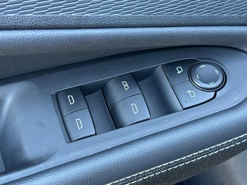 Used 2026 Chevrolet Blazer EV LT image 13