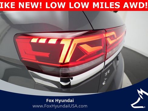 Used 2025 Volkswagen Atlas SE image 32