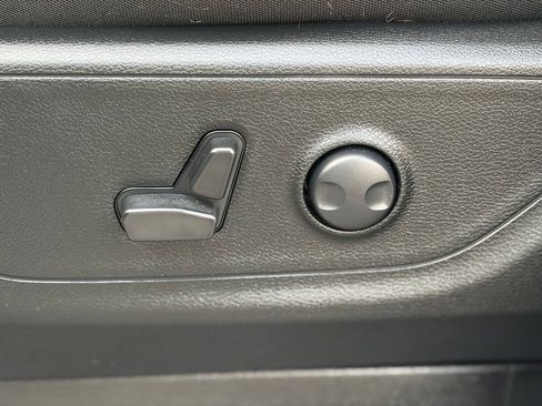 Used 2025 RAM 1500 Big Horn AWD/4WD image 22