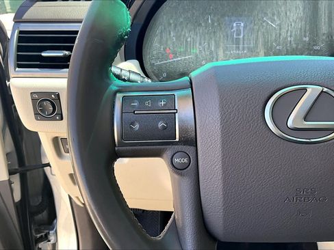 Used 2015 Lexus GX 460 w/ Premium Package AWD/4WD image 22