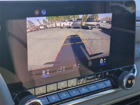 Used 2026 Chevrolet Colorado ZR2 w/ Technology Package image 17