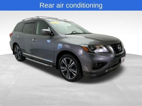 Used 2019 Nissan Pathfinder Platinum AWD/4WD image 10