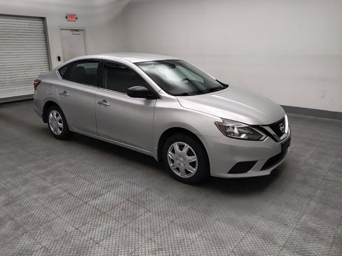 Used 2019 Nissan Sentra S FWD image 11