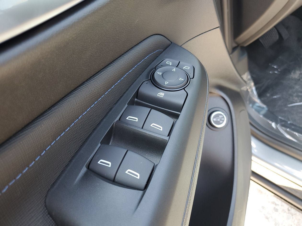 New 2026 Buick Envista Sport Touring w/ Convenience I Package FWD image 17