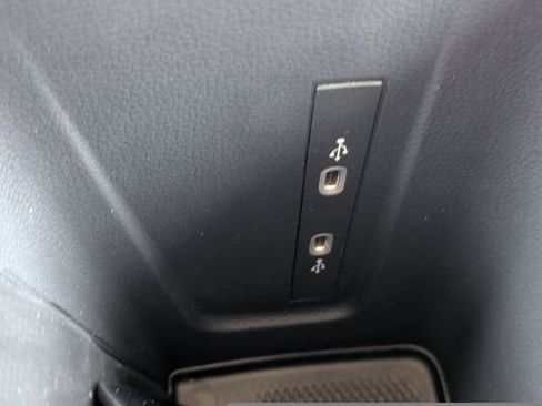 New 2026 Volkswagen Tiguan SE image 24