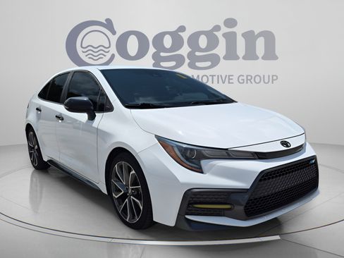 Used 2022 Toyota Corolla XSE FWD image 7