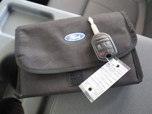 Used 2012 Ford F150 XLT w/ XLT Chrome Pkg image 26