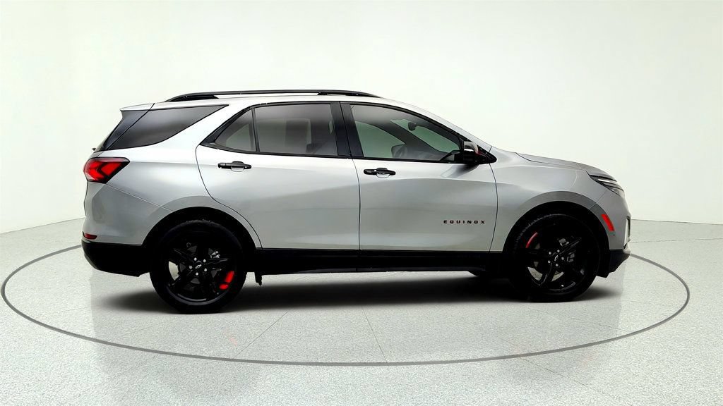 Used 2023 Chevrolet Equinox Premier FWD image 4