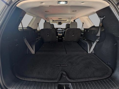 Used 2021 Hyundai Palisade SEL FWD image 16