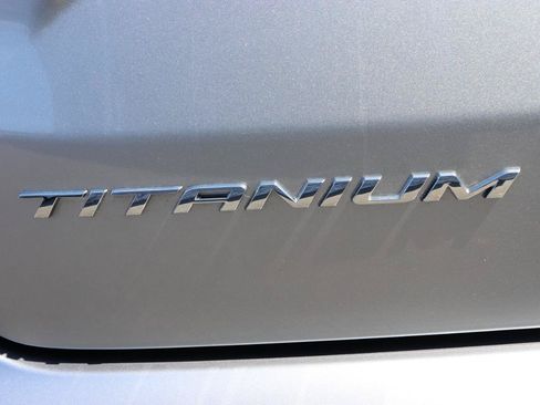 Used 2024 Ford Edge Titanium AWD/4WD image 58